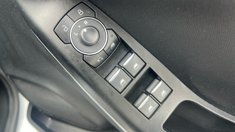 Ford Puma 1.0 EcoBoost Hybrid mHEV Titanium 5dr Petrol Hatchback